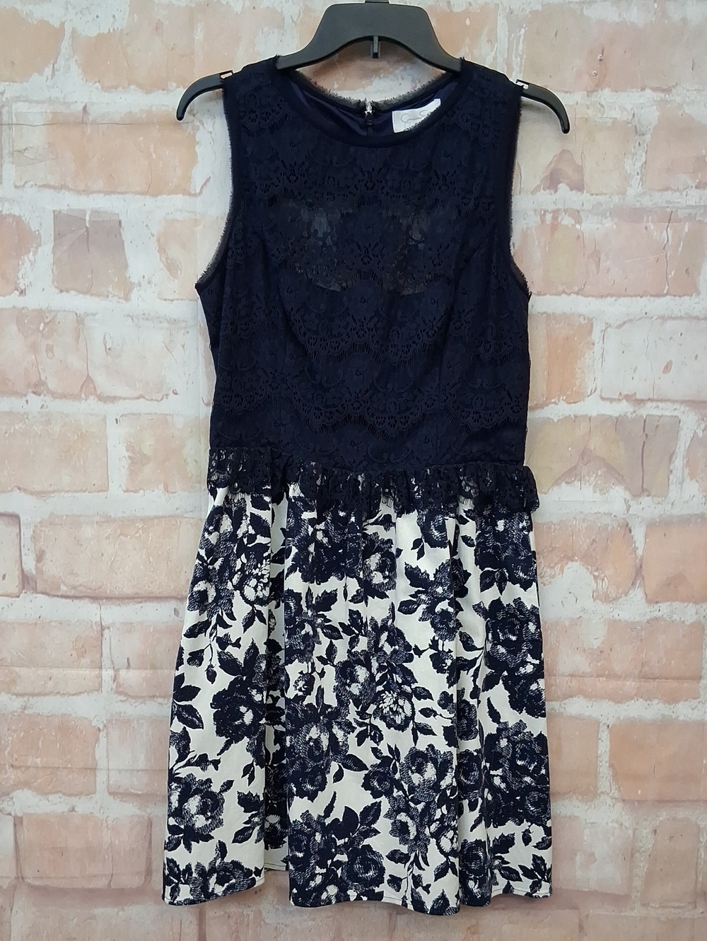 Jessica Simpson Navy Lace Top with White & Navy Floral Skirt